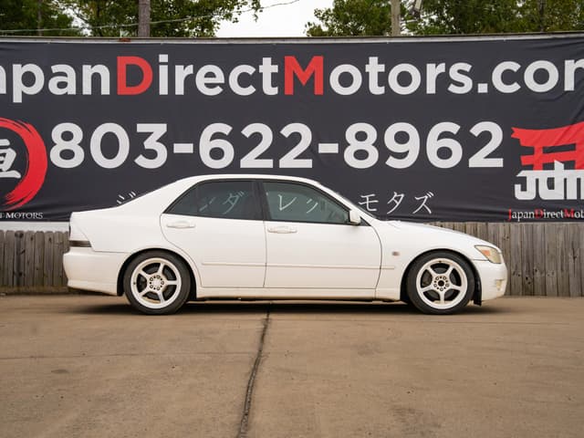 1999 Toyota Altezza JDM car for sale — photo 4 of 17