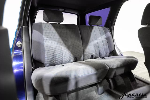 1996 Toyota Hilux Surf JDM car for sale — photo 17 of 25