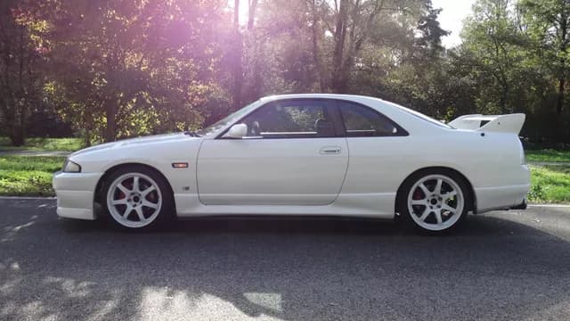 1996 Nissan Skyline JDM car for sale — photo 7 of 25