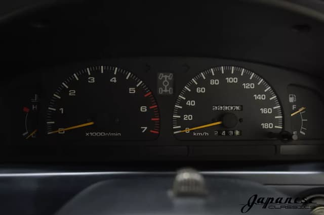 1996 Toyota Hilux JDM car for sale — photo 15 of 25