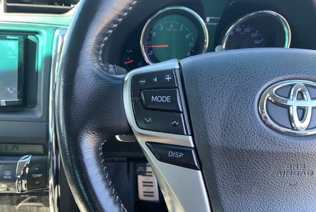2010 Toyota Mark X JDM car for sale — photo 13 of 25