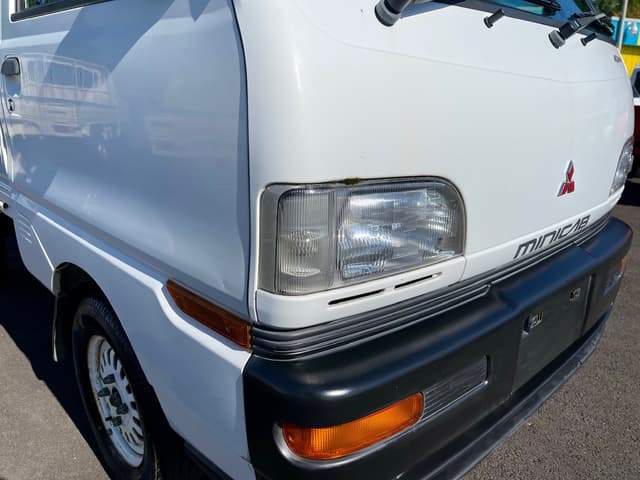 1997 Mitsubishi Minicab JDM car for sale — photo 9 of 25