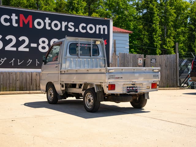 2001 Daihatsu Hijet JDM car for sale — photo 9 of 10