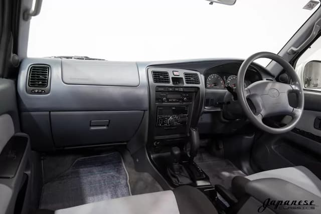 1999 Toyota Hilux Surf JDM car for sale — photo 9 of 25