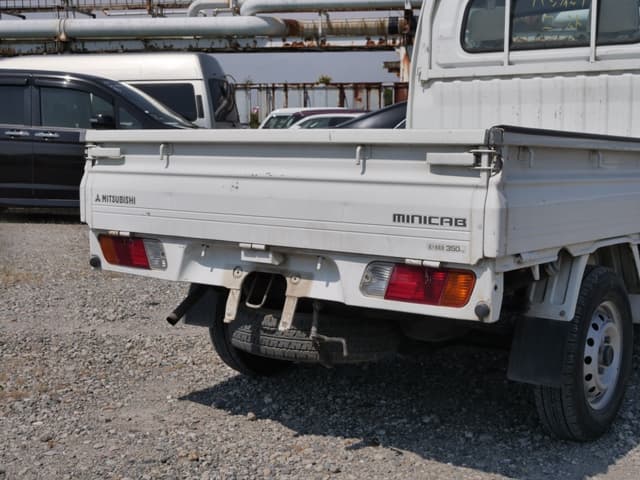 2001 Mitsubishi Minicab JDM car for sale — photo 19 of 25
