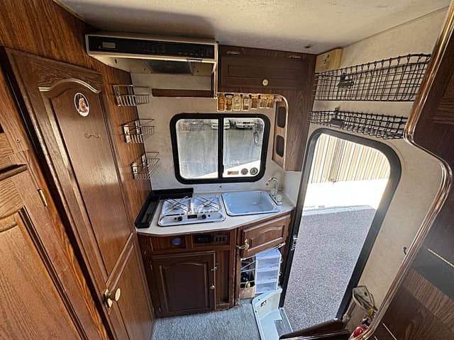 1995 Isuzu Elf JDM car for sale — photo 22 of 25