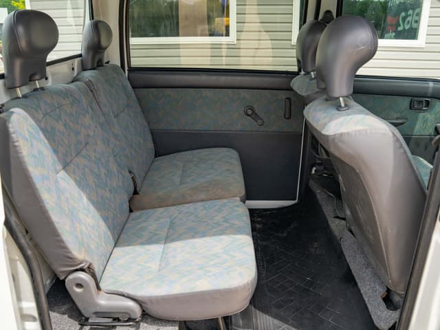 1998 Daihatsu Hijet JDM car for sale — photo 13 of 15