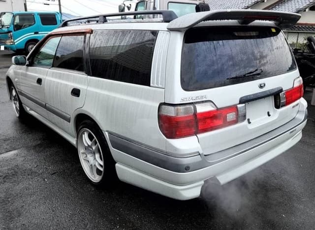 1997 Nissan Stagea JDM car for sale — photo 3 of 5