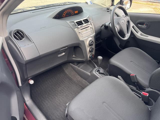 2009 Toyota Vitz JDM car for sale — photo 12 of 19