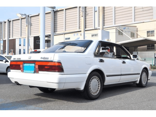 1995 Nissan Gloria JDM car for sale — photo 7 of 25
