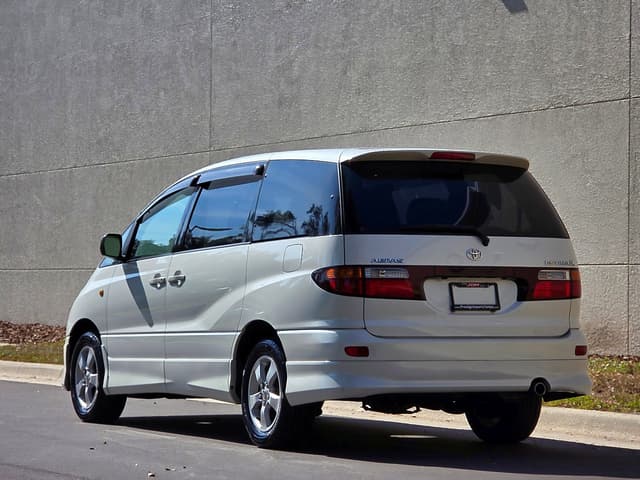 2000 Toyota Estima JDM car for sale — photo 15 of 25
