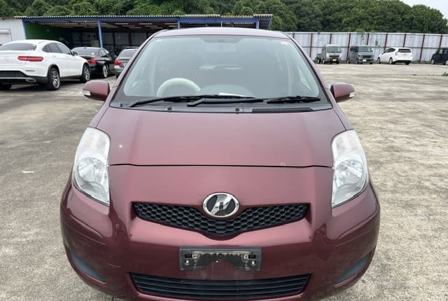 2010 Toyota Vitz JDM car for sale — photo 8 of 25
