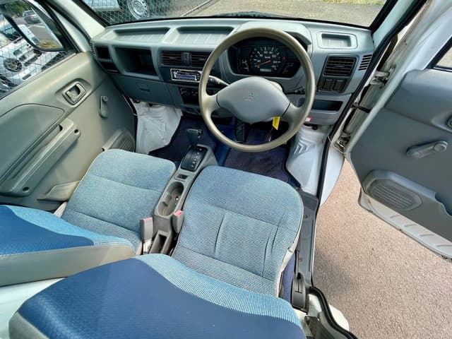 2000 Mitsubishi Minicab JDM car for sale — photo 17 of 25