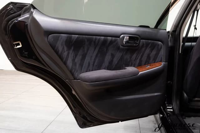 1998 Nissan Laurel JDM car for sale — photo 20 of 25