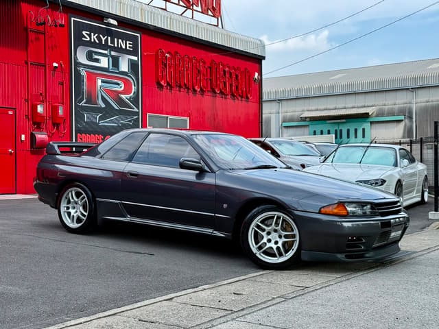 1991 Nissan Skyline JDM car for sale — photo 2 of 25