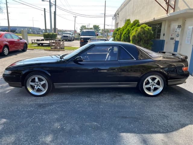 1991 Mazda Cosmo JDM car for sale — photo 4 of 17