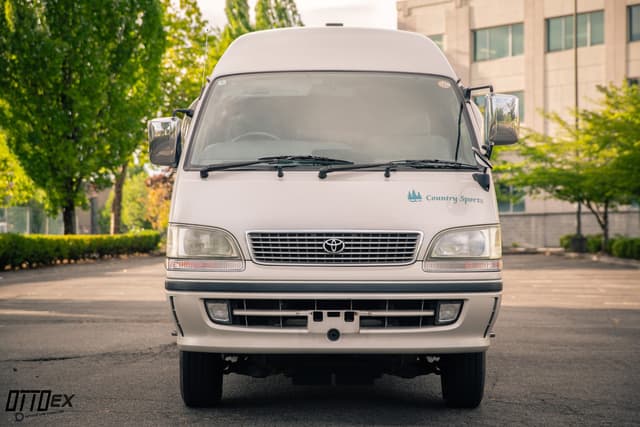 1999 Toyota HiAce JDM car for sale — photo 4 of 25