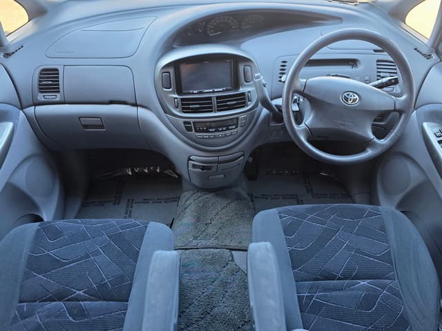 2000 Toyota Estima JDM car for sale — photo 6 of 23