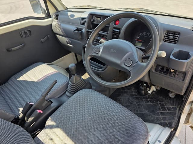 2006 Daihatsu Hijet JDM car for sale — photo 11 of 11