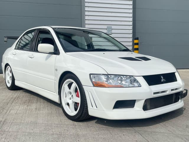 2001 Mitsubishi Lancer Evolution JDM car for sale — photo 2 of 25