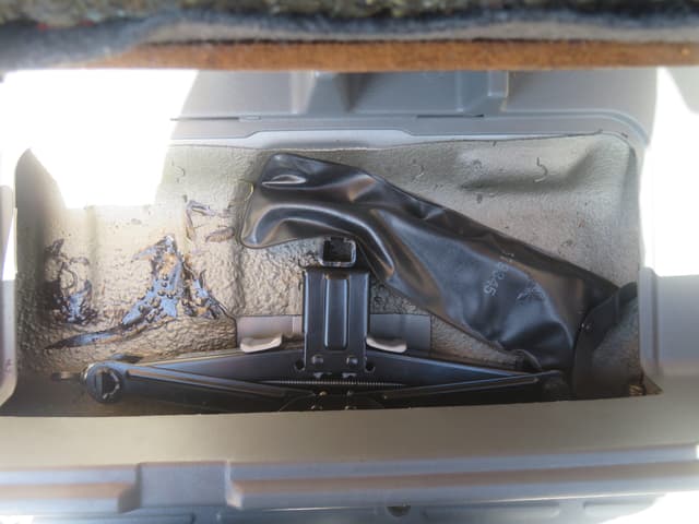 2000 Mitsubishi Pajero Mini JDM car for sale — photo 13 of 23
