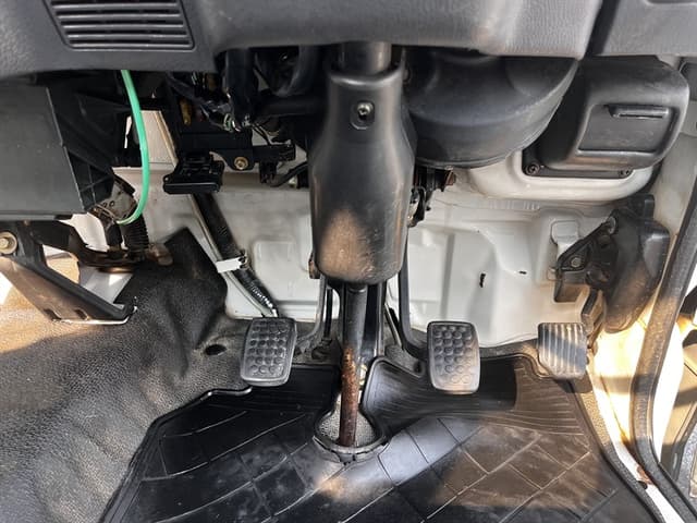 1993 Daihatsu Hijet JDM car for sale — photo 21 of 25