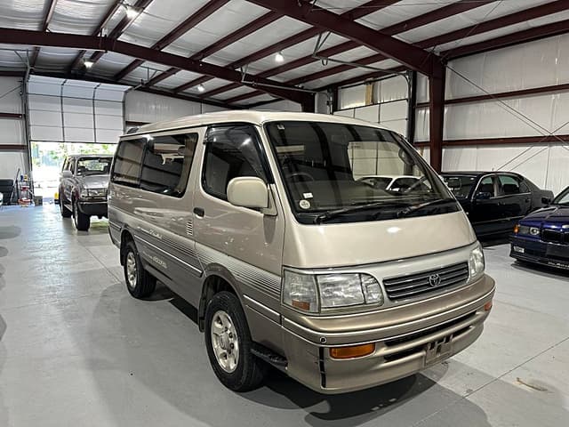 1994 Toyota HiAce JDM car for sale — photo 4 of 16