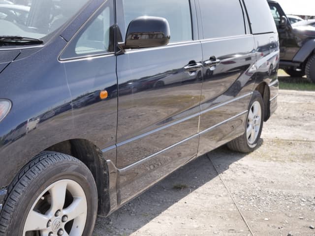2001 Toyota Estima JDM car for sale — photo 9 of 25