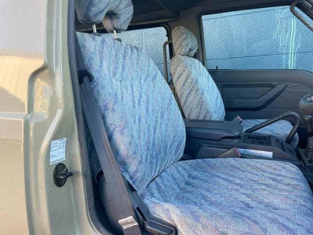 1991 Mitsubishi Delica JDM car for sale — photo 19 of 25