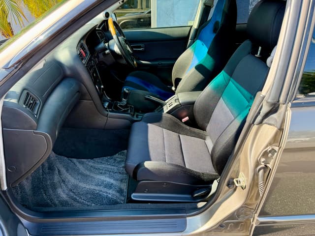 2000 Subaru Legacy JDM car for sale — photo 19 of 23