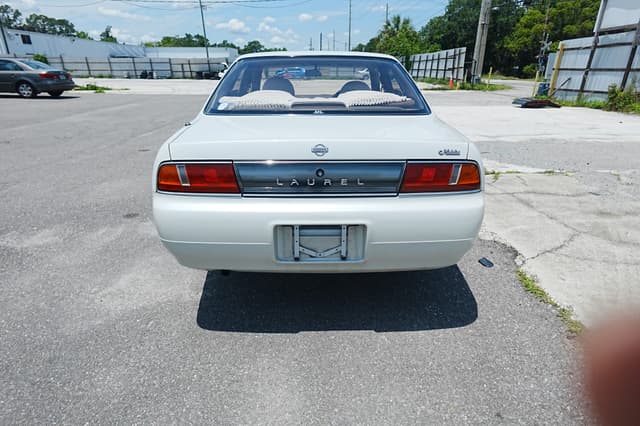 1993 Nissan Laurel JDM car for sale — photo 3 of 14