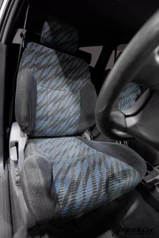 1998 Toyota Hilux Surf JDM car for sale — photo 14 of 25
