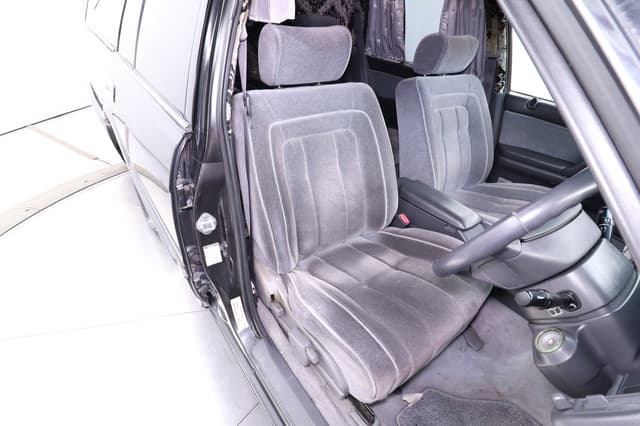 1999 Toyota Crown JDM car for sale — photo 17 of 25
