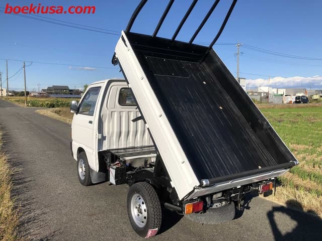 1992 Daihatsu Hijet JDM car for sale — photo 3 of 11