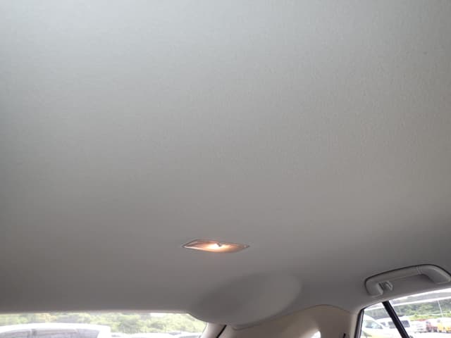 2009 Toyota Harrier JDM car for sale — photo 24 of 25