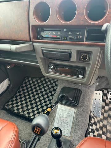 1997 Suzuki Jimny JDM car for sale — photo 10 of 14