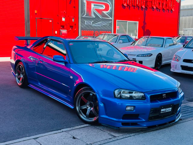 Nissan Skyline JDM car for sale — photo 4 of 25