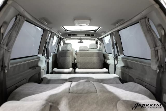 1998 Toyota HiAce JDM car for sale — photo 20 of 25