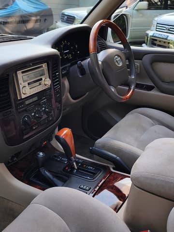 2001 Toyota Land Cruiser JDM car for sale — photo 21 of 24