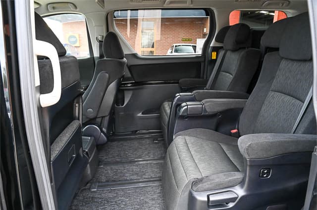 2011 Toyota Vellfire JDM car for sale — photo 9 of 25