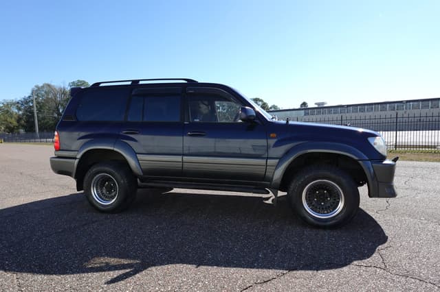 2000 Toyota Land Cruiser JDM car for sale — photo 4 of 20