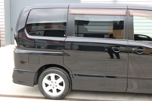 2009 Nissan Serena JDM car for sale — photo 12 of 25