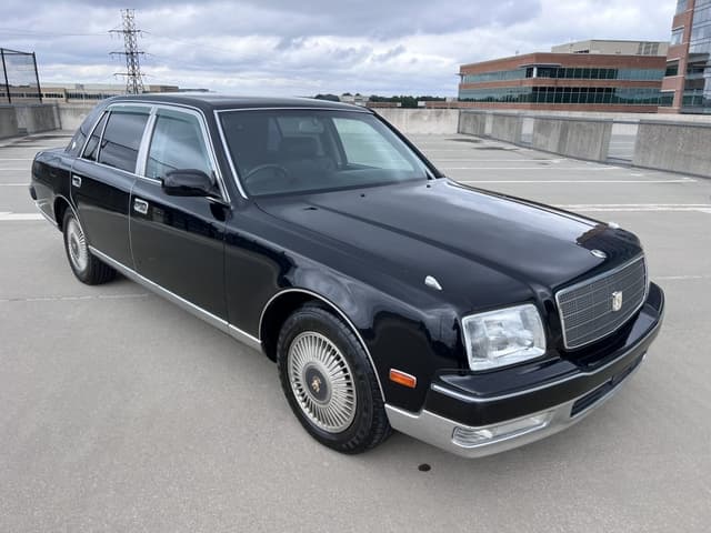 1996 Toyota Century JDM car for sale — photo 3 of 10