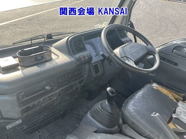2005 Isuzu Elf JDM car for sale — photo 5 of 8