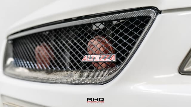 1999 Toyota Altezza JDM car for sale — photo 11 of 25