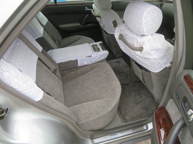1995 Nissan Cima JDM car for sale — photo 13 of 18