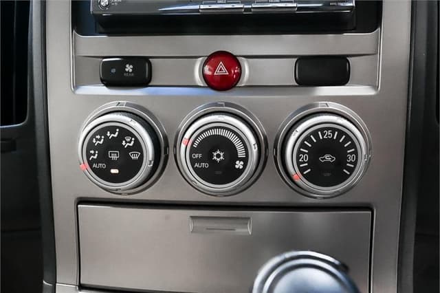 2008 Mitsubishi Delica JDM car for sale — photo 20 of 23