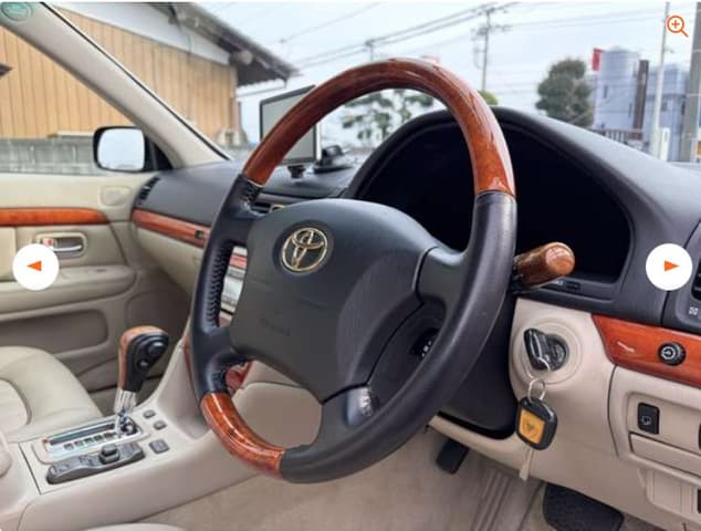 2001 Toyota Crown JDM car for sale — photo 6 of 10