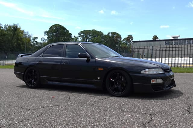 1994 Nissan Skyline JDM car for sale — photo 3 of 20