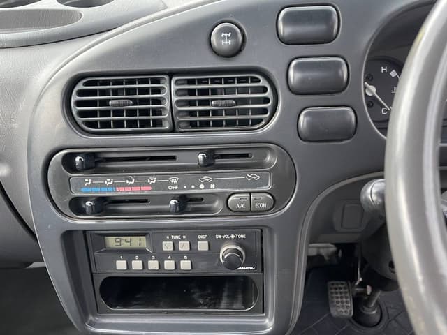 1998 Daihatsu Hijet JDM car for sale — photo 20 of 25